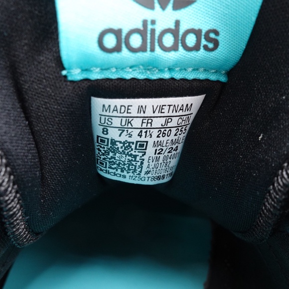 NEW adidas Originals SL 72 RS Mercedes-AMG Petronas Sneakers - Picture 2 of 8